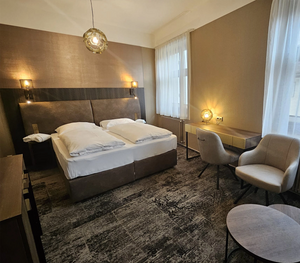Hotel a lazebna Bílý jednorožec — gallery image 1