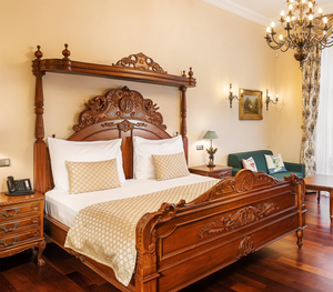 Iron Gate Hotel & Suites — gallery image 3